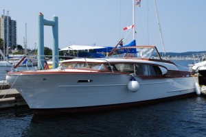 A classic 36' Chris Craft cabin cruiser in front of us on the dock at Nanaimo.